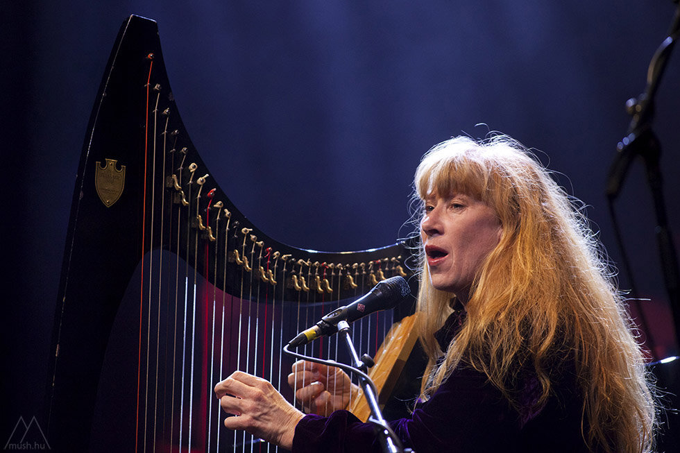 Лорина маккеннитт. Лорена Мак Кеннет. Loreena MCKENNITT the book of Secrets.