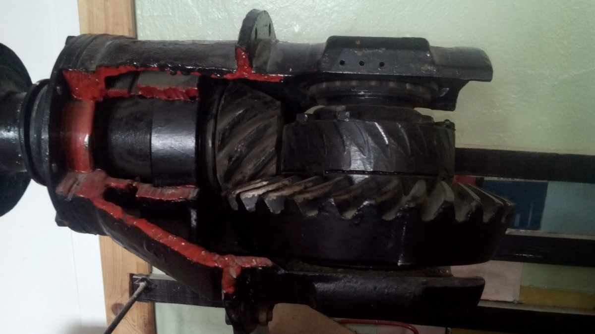 Мой "сосед по парте" - центральный редуктор