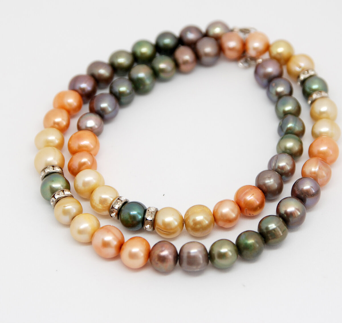 Колье из речного жемчуга