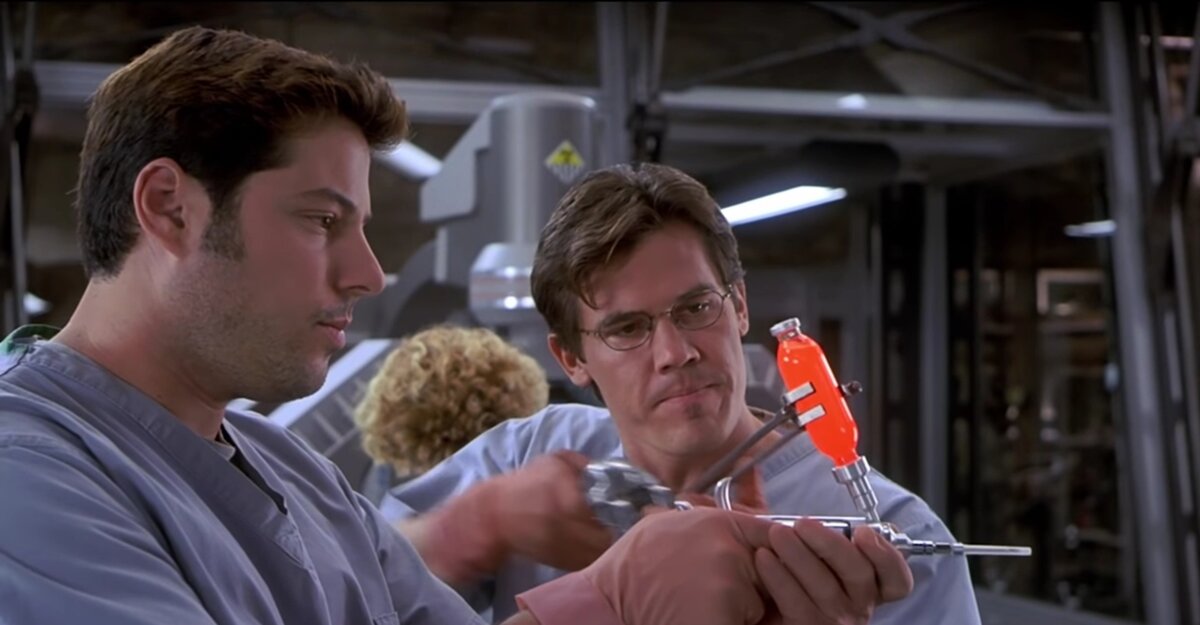 Кадр из фильма "Ученые создали сыворотку видимости"