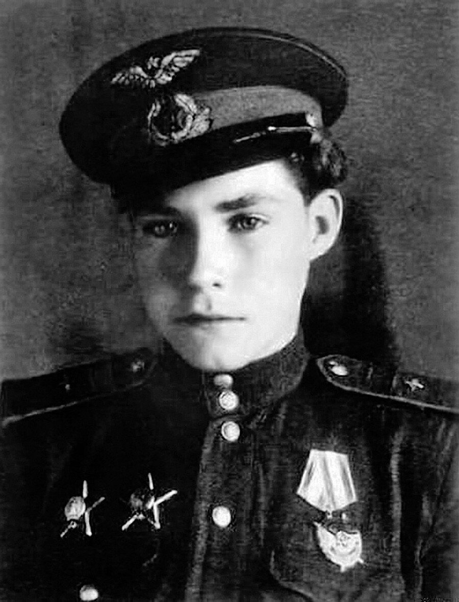 Аркадий Каманин. Общественное достояние