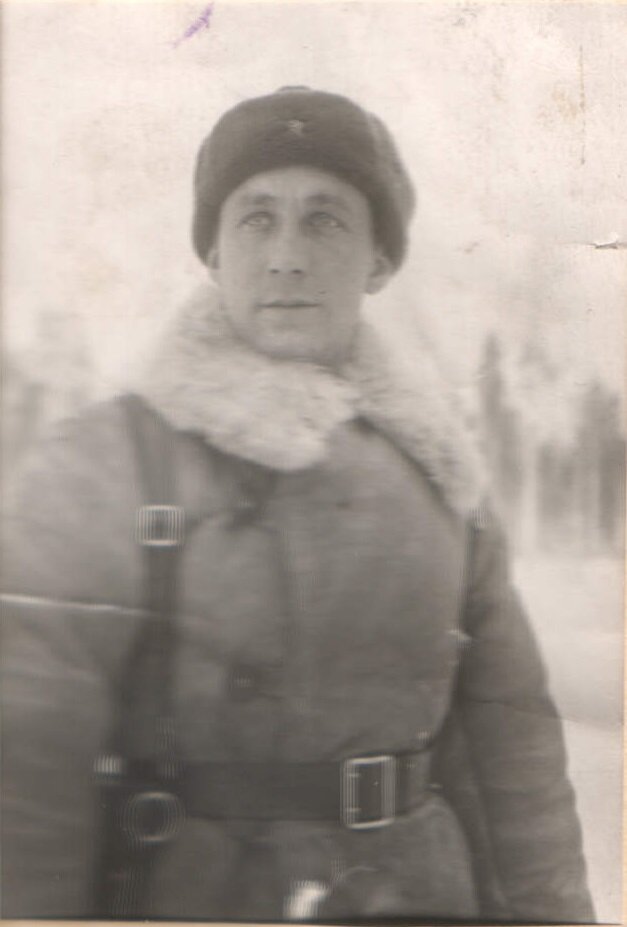Дед Прядилов Алексей Михайлович. Фото военных лет.