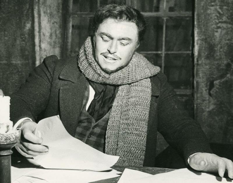 Паваротти в опере «Богема» Яндекс Картинки