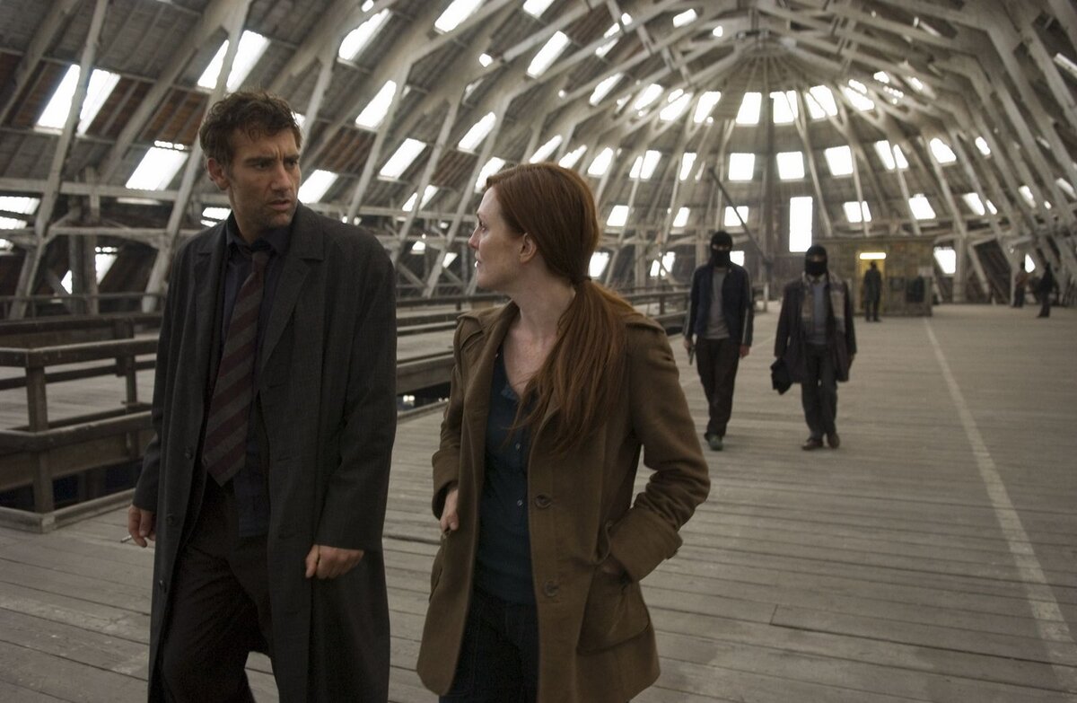 Клайв Оуэн, Джулианна Мур / «Дитя человеческое» (Universal Pictures)