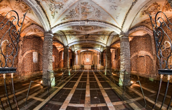 Cele mai înfricoșătoare locuri din lume - este nevoie de curaj pentru a merge acolo