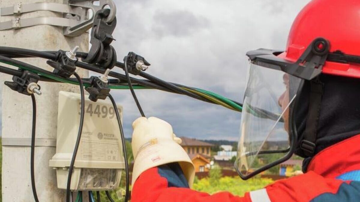    Установка "умного" электросчетчика© "Россети Московский регион"