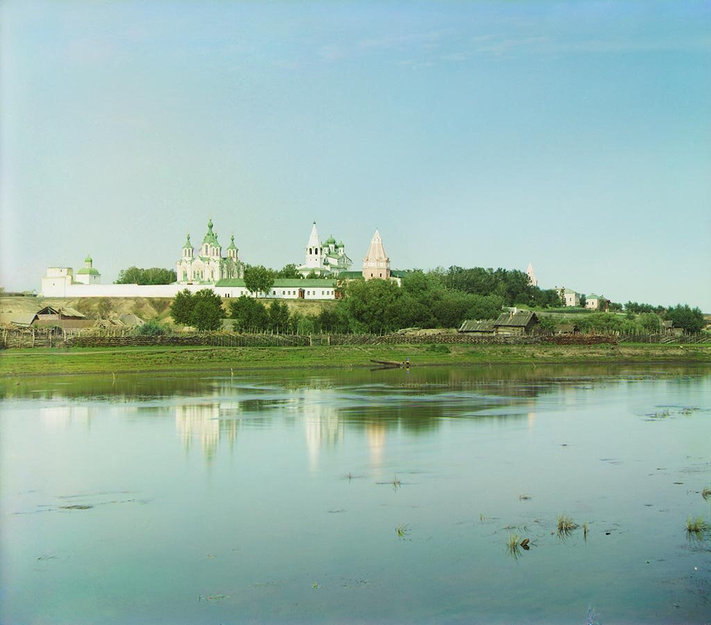 Фото из сети: Вид на Далматовский монастырь от реки Исети (Шадринский уезд), 1912 год. Фотограф С.М. Прокудин-Горский (http://www.prokudin-gorskiy.ru/)