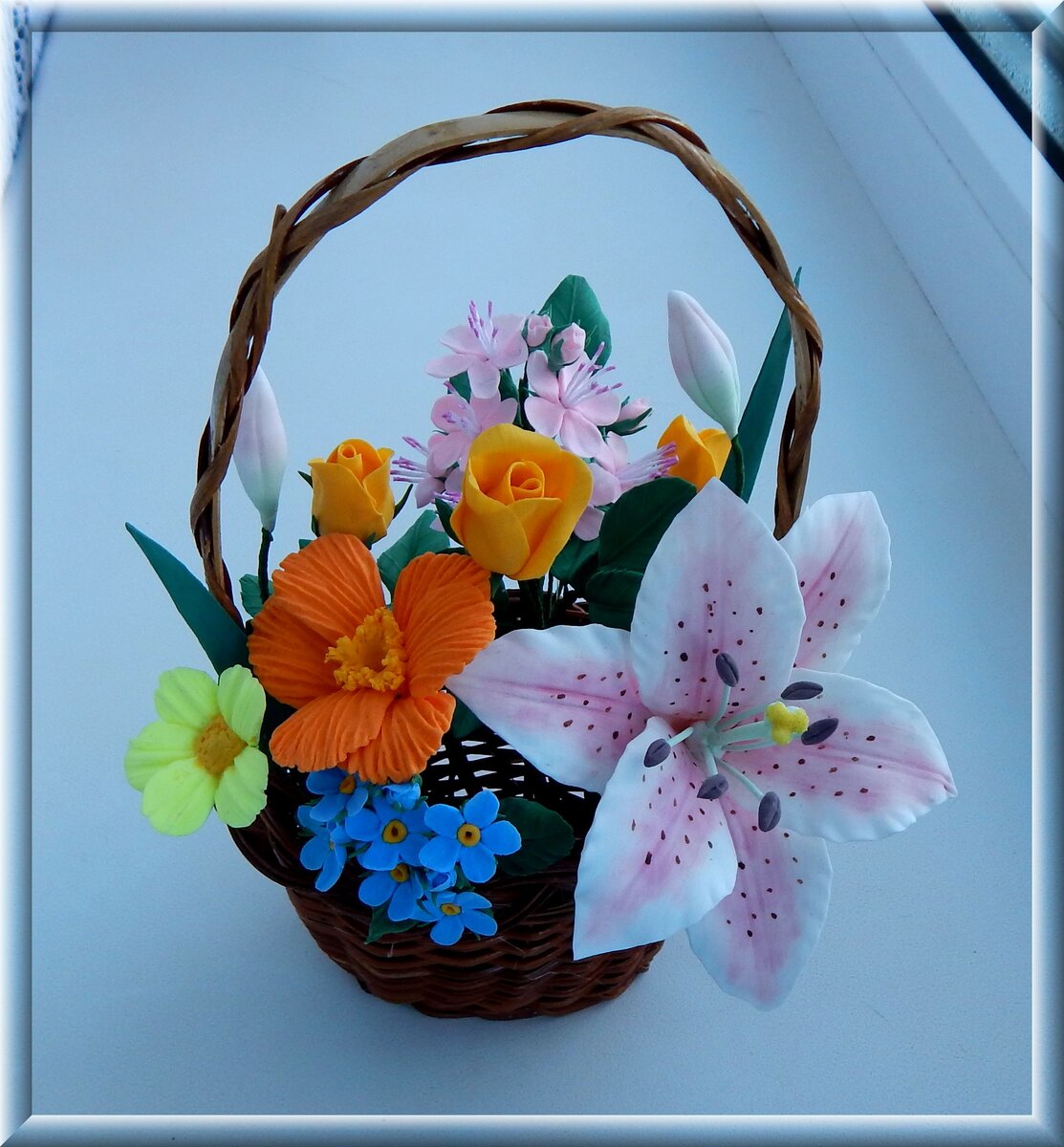 Цветы из полимерной глины.