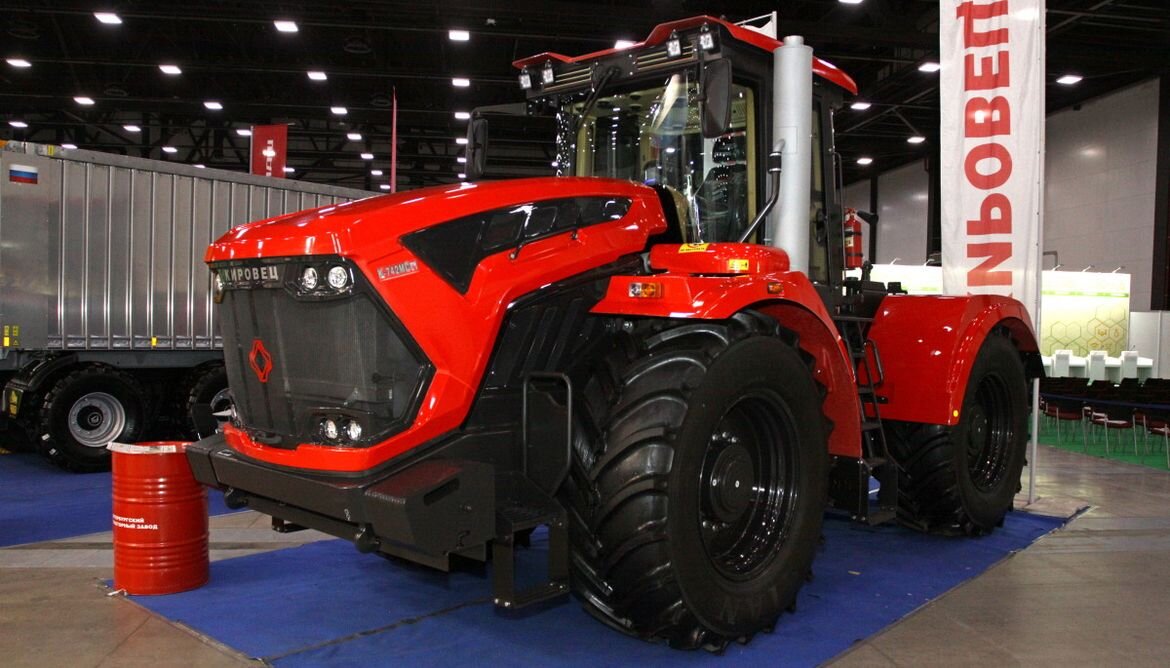 В Петербурге испытали обновленный двигатель для трактора «Кировец ...