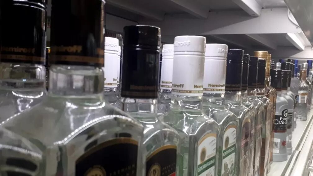     В Татарстан могли попасть бутылки водки пяти марок, изготавливаемых в подпольном производстве в Башкортостане. Соответствующая информация появилась в Telegram-канале Baza.