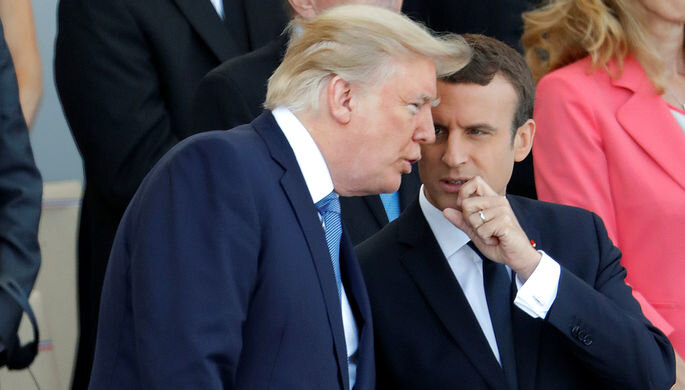 Президент США Дональд Трамп и президент Французской Республики Эммануэль Макрон 