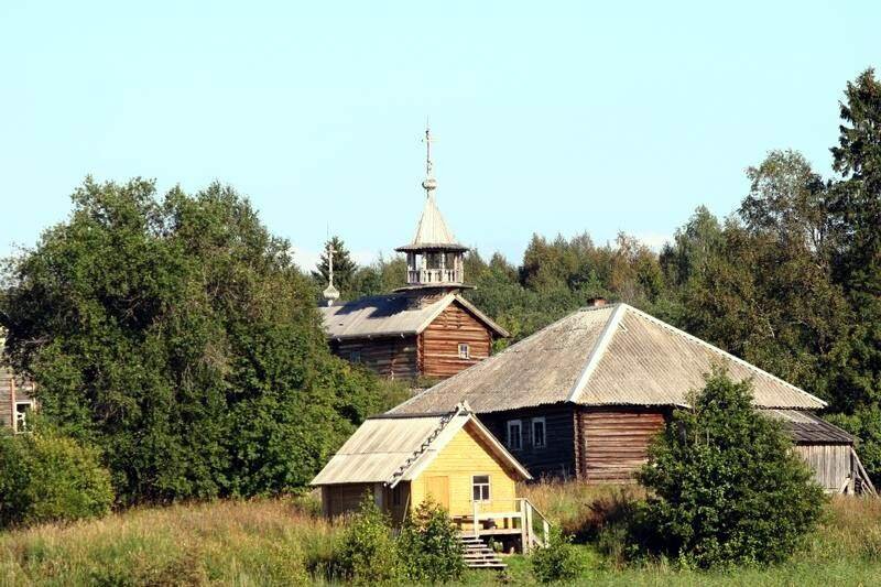                                                              часовня в д. Воробьи                                              
