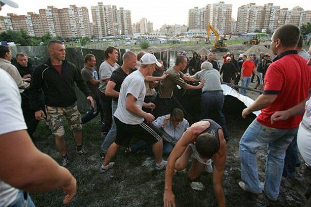 За участие в драке на стройке можно заработать неплохие деньги