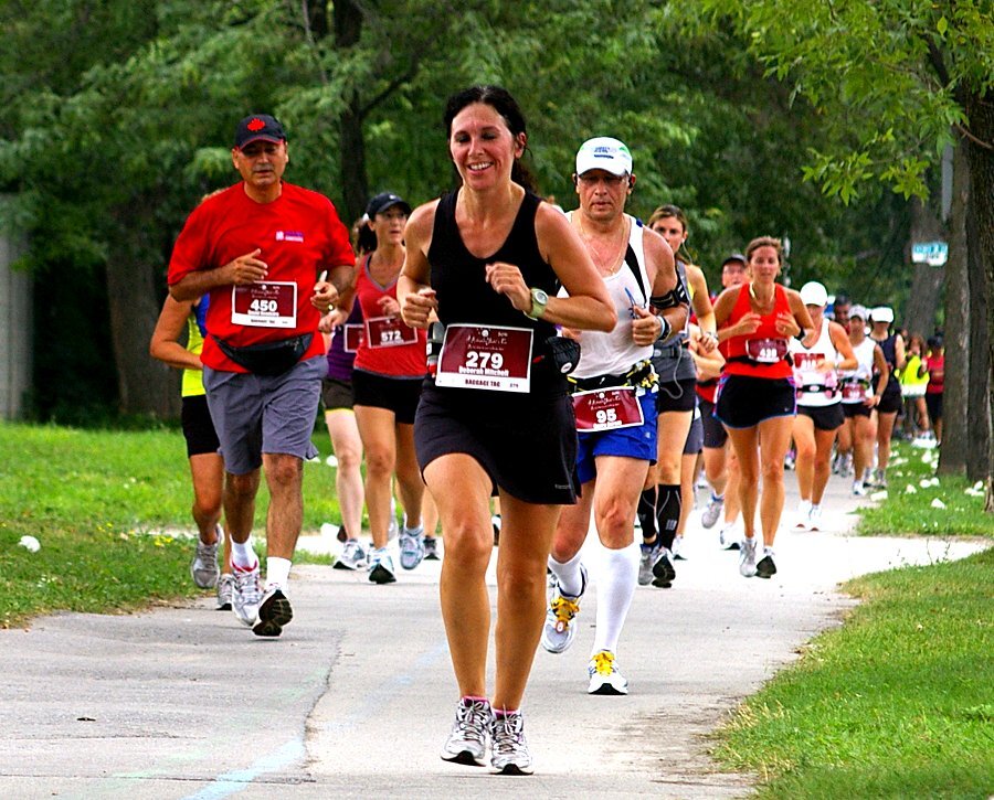 Эй, мужики, куда, куда же мы так смотрим? А, на тропинку? Ну-ну! Фото PROVlad Litvinov / flickr.com (c)