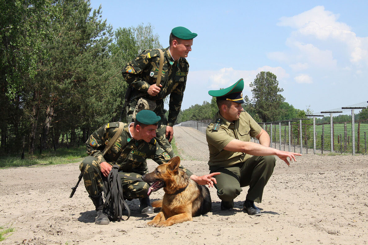 день пограничника на границе