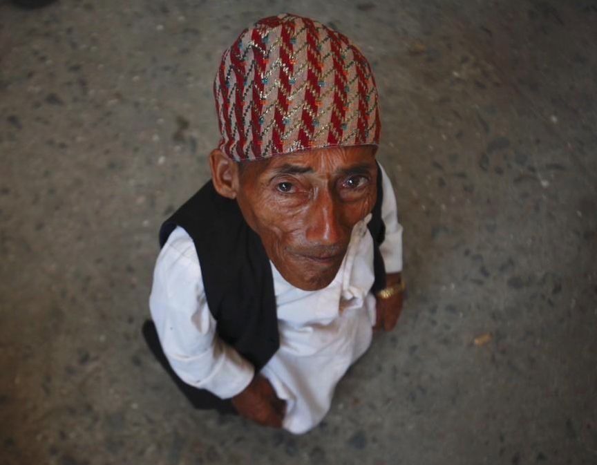 Самый взрослый человек на земле. Чандра Бахадур Данги смерти. Непалец Чандра Бахадур Данги. Самый маленький человек Чандра Бахадур Данги..