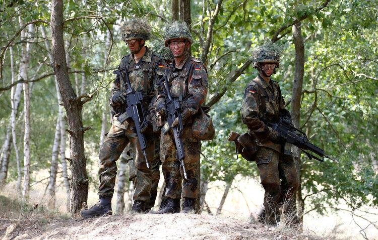 Рисунок 1. Полевые учения в Германии