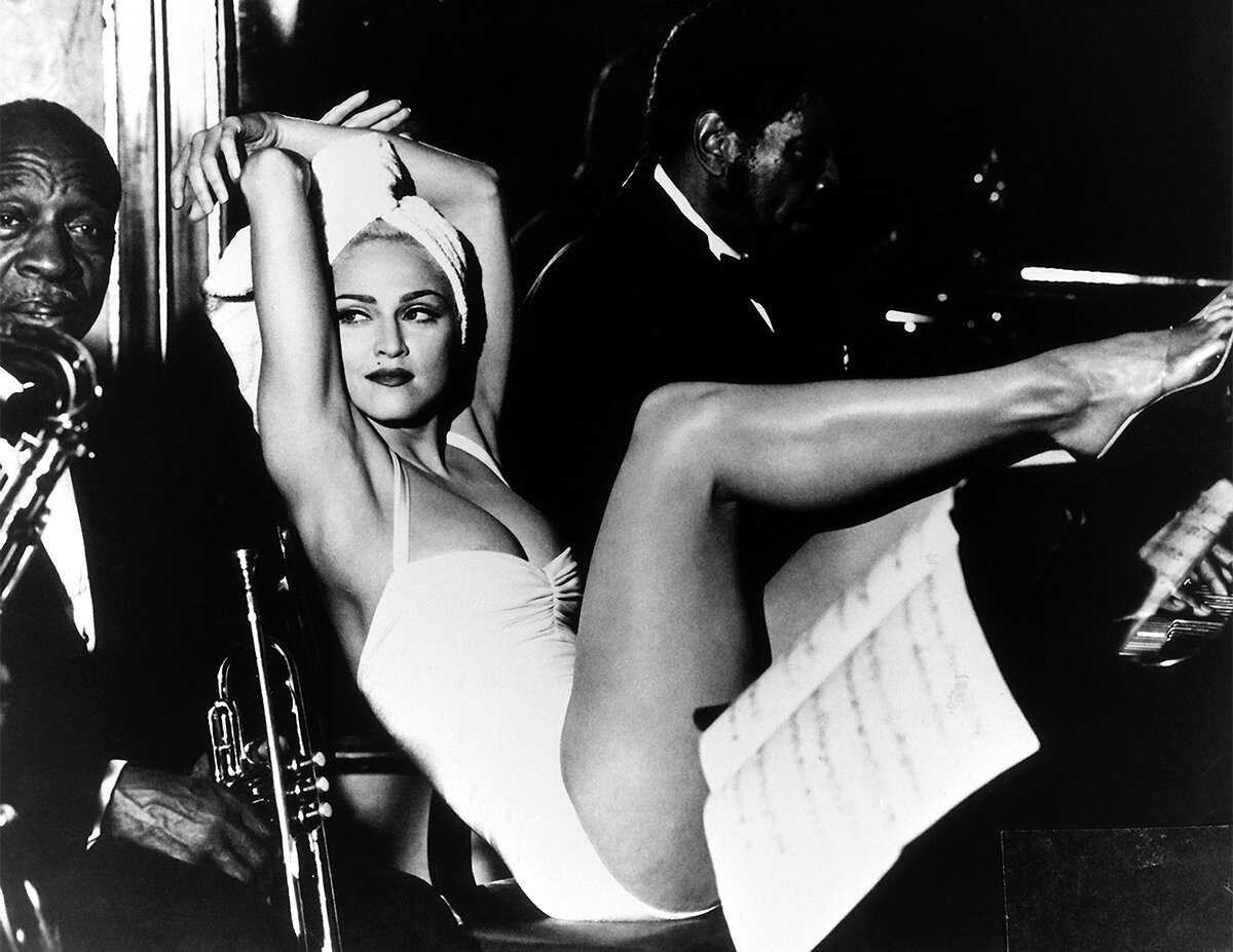 Мадонна на съемках "в постели с Мадонной", режиссер Алек Кешишян, 1991. 
Фото: Getty Images