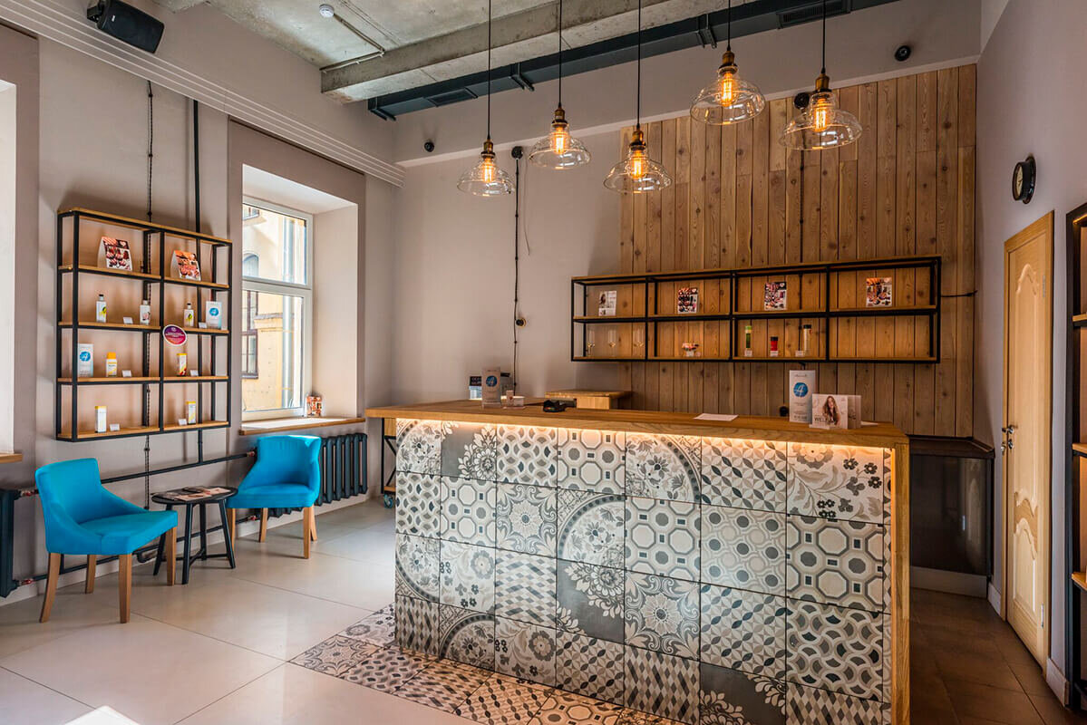 Сеть студий красоты Apriori