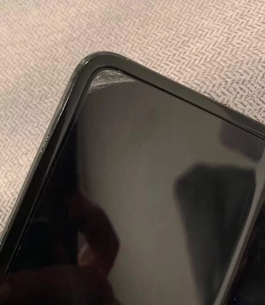 Край защитного слоя. Оригинал: androidinsider.ru