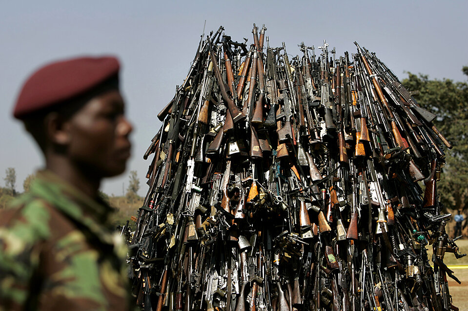 Вторая часть двухсерийной саги:  про бизнес мировых держав по снабжению оружием преступных африканских режимов.     