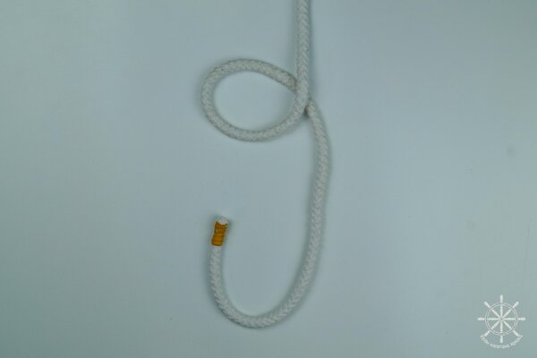 Как вязать королевский узел - шаг 1