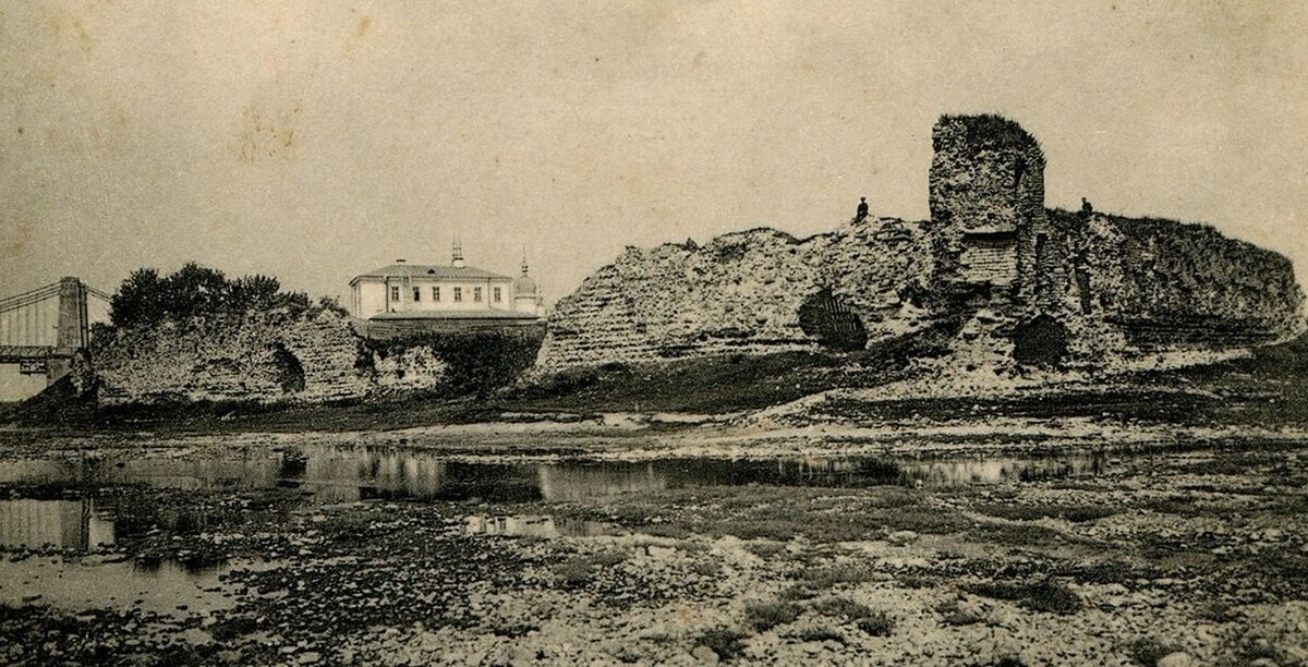 Остров псковская область старые