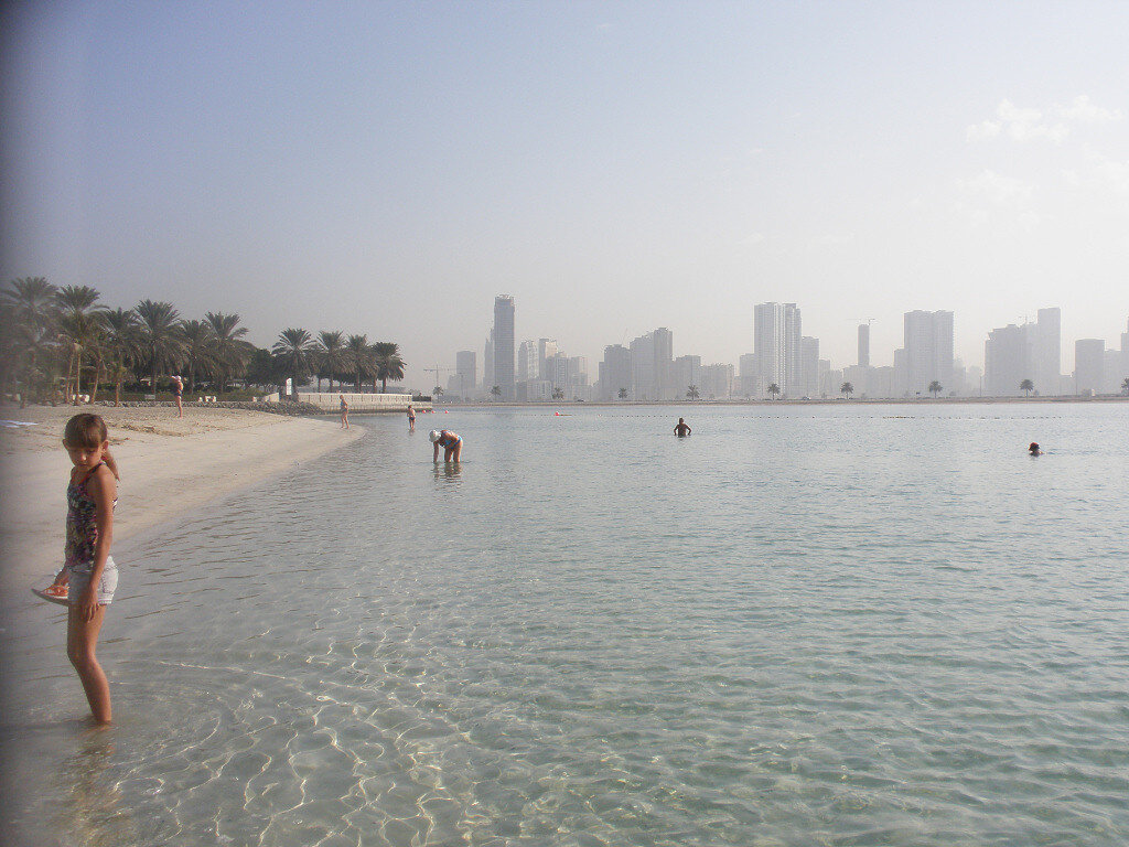 Купаться в дубае в марте. Жара в ОАЭ. Жара в Дубае. Дубай купаться. Дубай в ноябре.