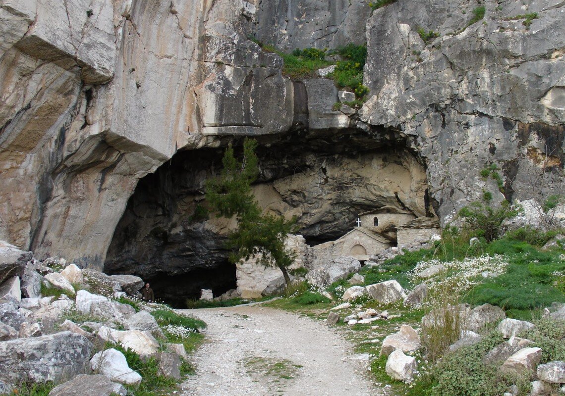 Врата конца: аномальная пещера Пентели в Греции