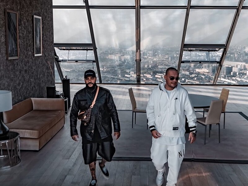 Кадр из нашумевшего клипа Тимати