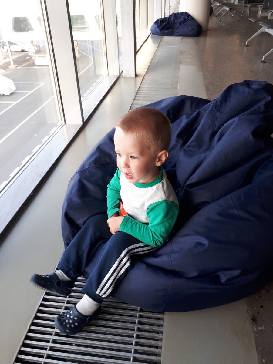 А этот товарищ только проснулся!