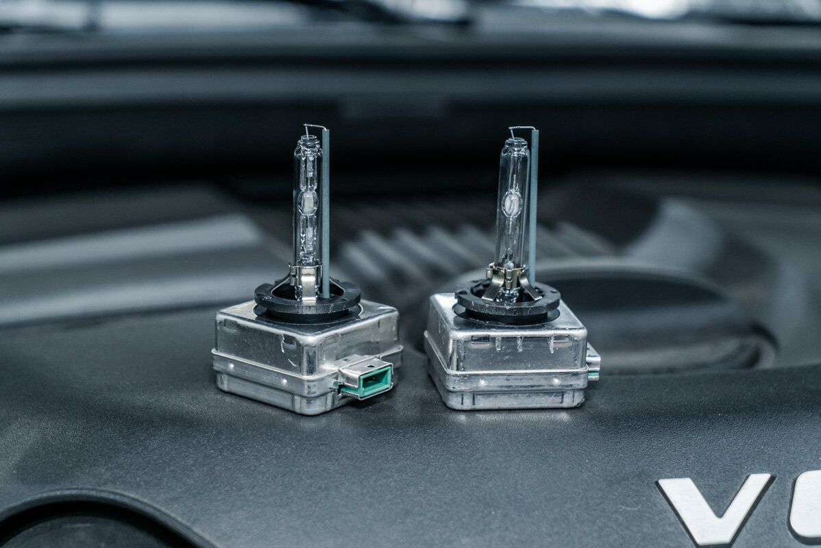 замена штатных ламп d2r ксенон на светодиоды в автомобиле. лада веста лампочка led в задний ход. замена штатных ламп. лампы в птф поло сидан 2016. лампочка ближнего света toyota camry 40.