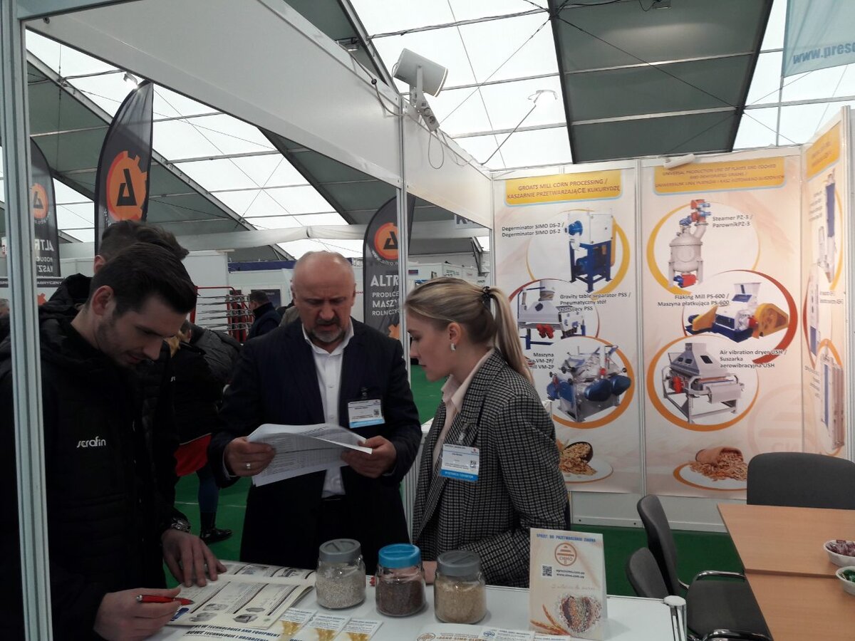 Выставка сельскохозяйственной техники в Польше (г. Кельце)