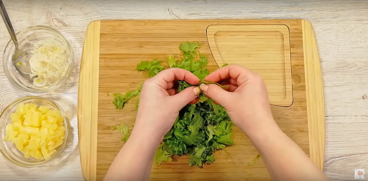 Салат не в тазике. Порционный, с курочкой и грибами