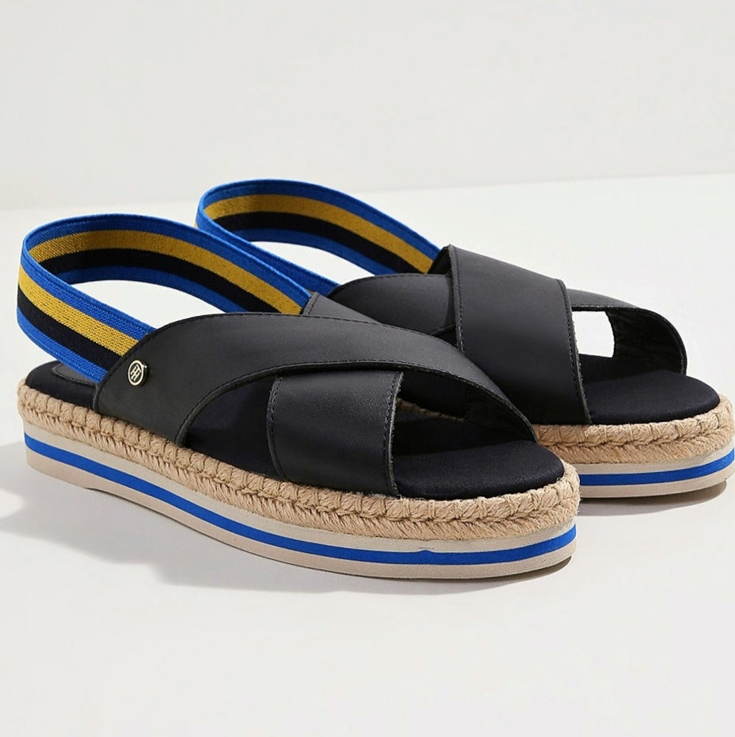 Сандали будут очень актуальны в летний сезон