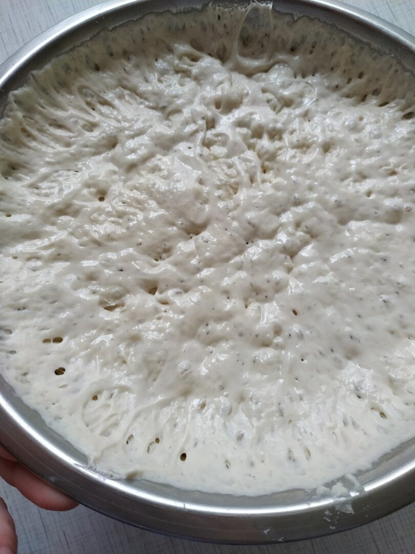 Так выглядит тесто на утро после холодильника 