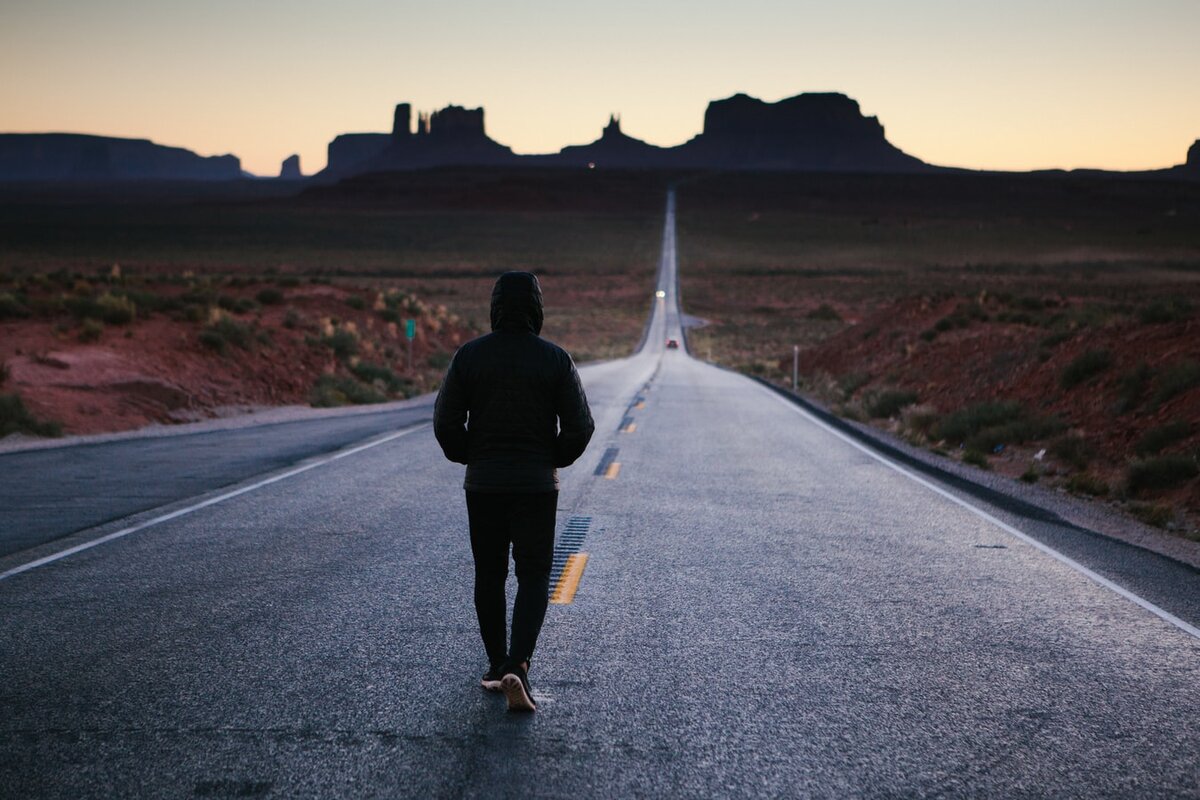 https://images.unsplash.com/photo-1494959764136-6be9eb3c261e?ixlib=rb-1.2.1&ixid=eyJhcHBfaWQiOjEyMDd9&auto=format&fit=crop&w=1350&q=80