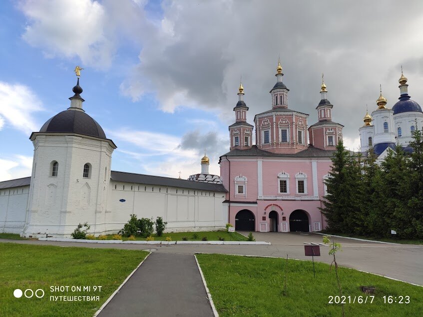 Свято-Успенский Свенский мужской монастырь. Фото автора (листайте галерею)