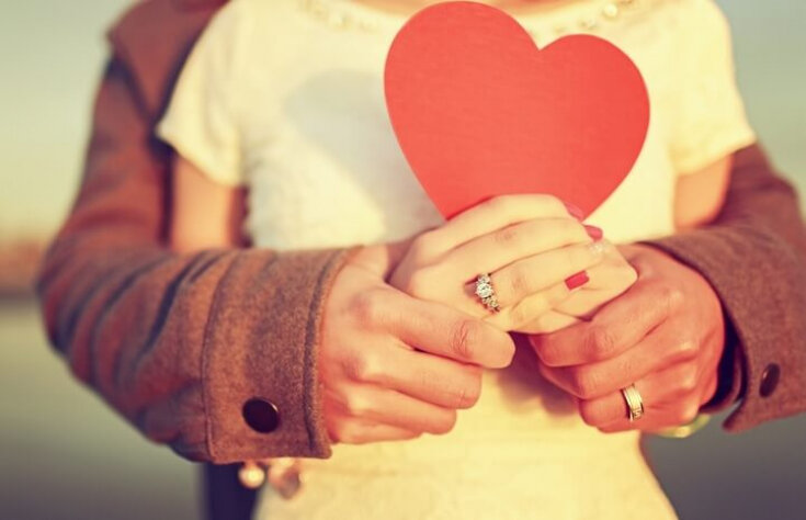 

Первая любовь помогает определиться какие черты вам нравятся, а какие — недопустимы для вашего партнера. Конечно же это не означает, что вы всю жизнь будете встречаться исключительно с зеленоглазыми брюнетами роста 185 и 100% каждый ваш следующий мужчина будет двойником первого парня. Но не исключено, что ваш следующий партнер будет похож по типажу на предыдущего.