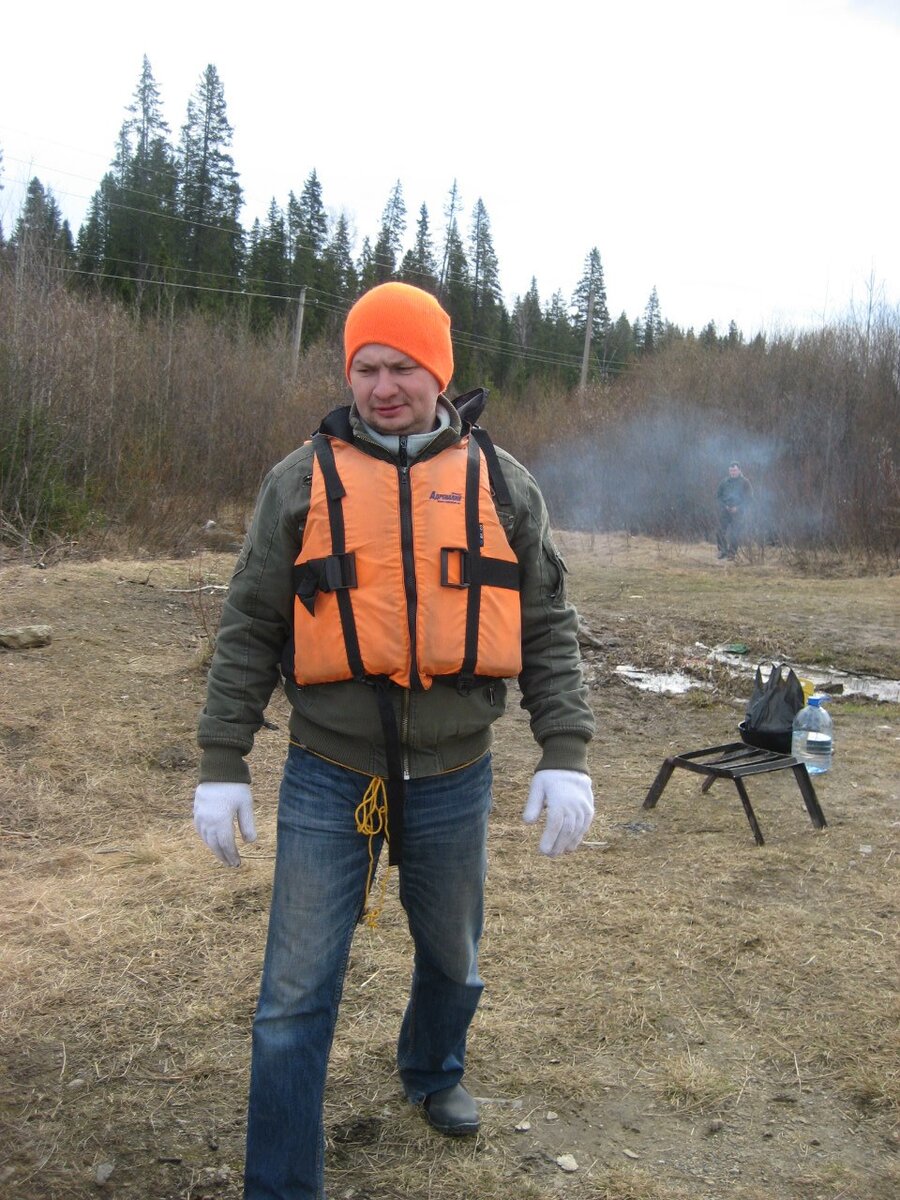 Весенний сплав по одной из речек Урала. фото больше пяти лет, но решил такое поставить.