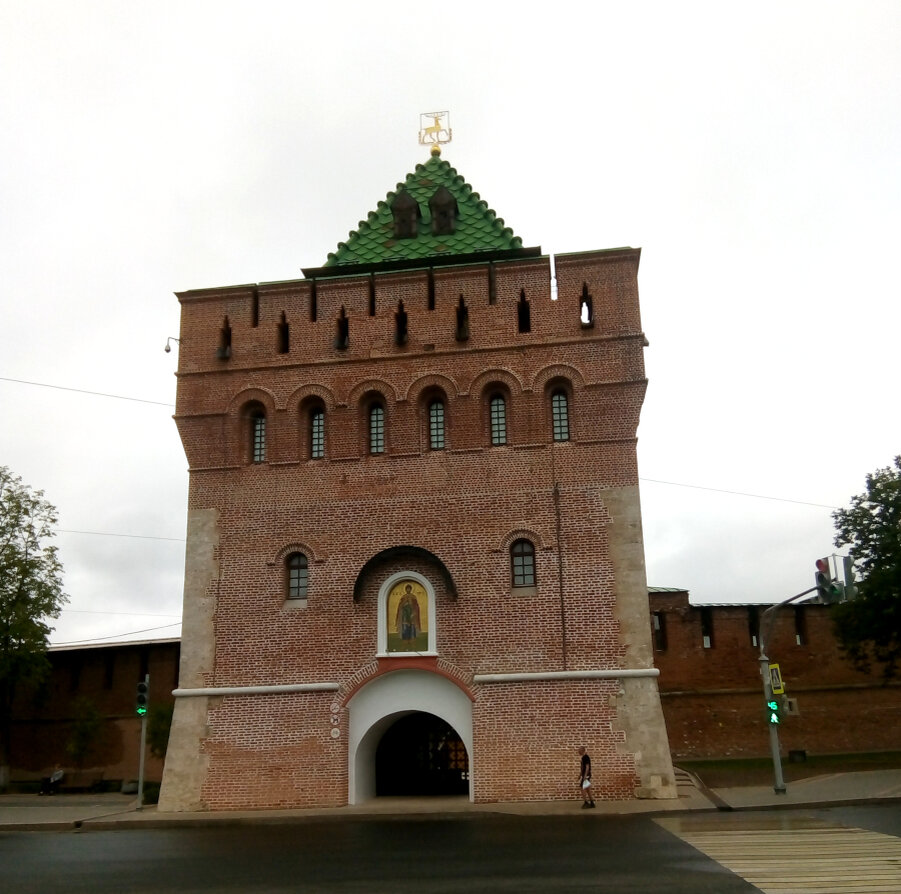 Фото дмитровская башня нижегородского кремля