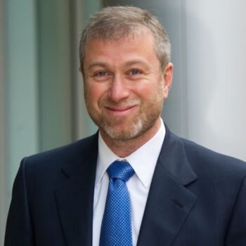 Бизнесмен, политик, миллиардер.