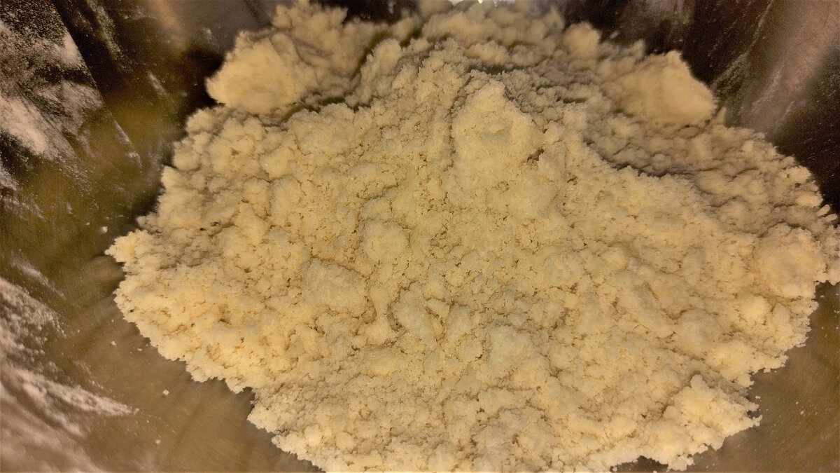 Сухие ингредиенты с маслом