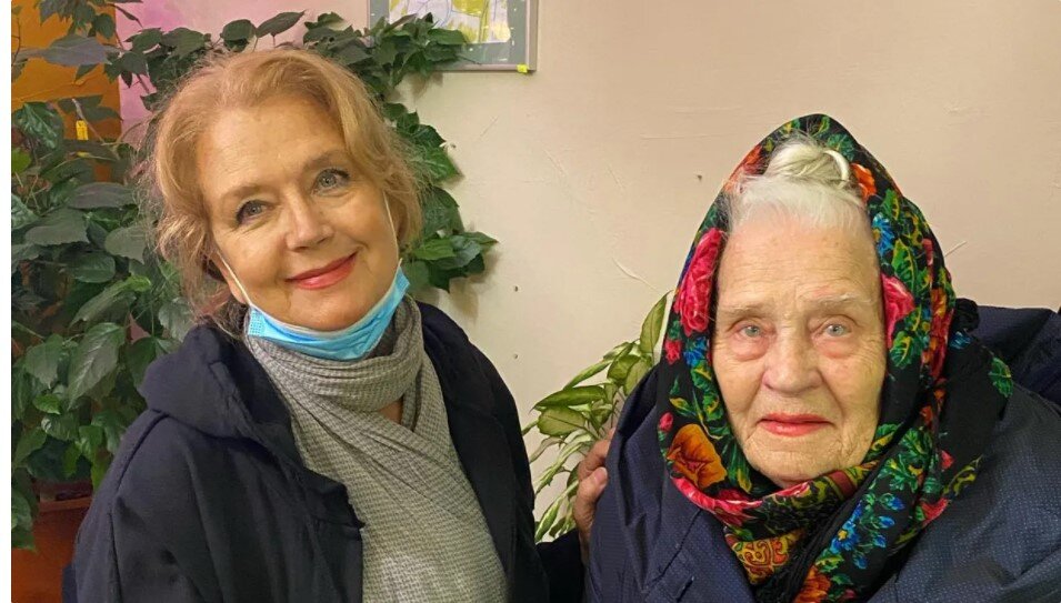 Одна из самых красивых актрис проживает в доме, внутреннее убранство которого похоже на дворец.