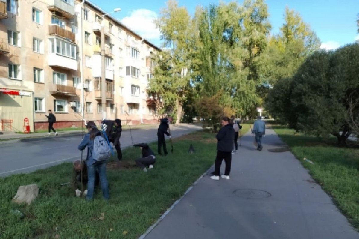    Мэр Омска Сергей Шелест поблагодарил омичей, вышедших на средник