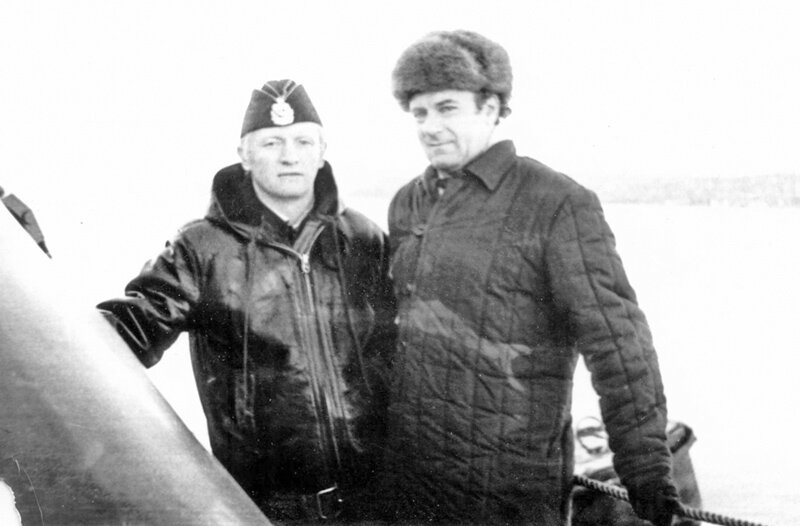 
Георгий Тошинский (справа) на испытаниях подводной лодки. 70-е годы
