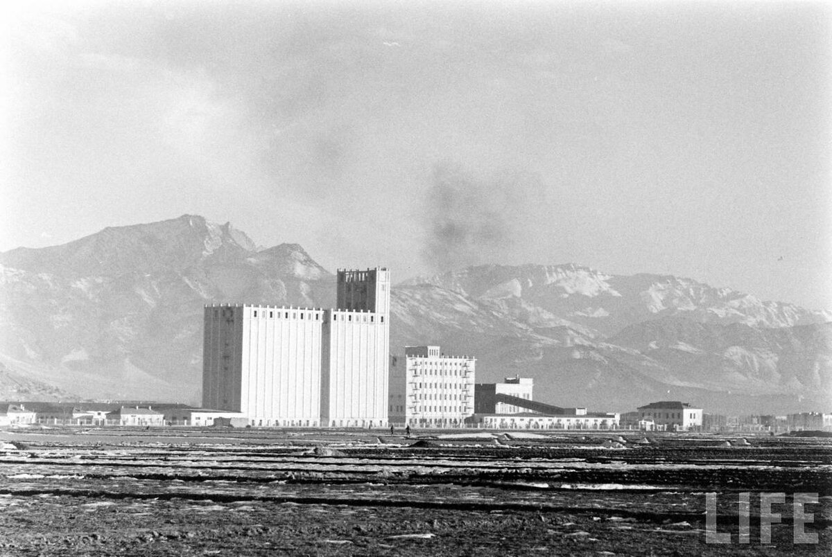 Базар мазар автозаводский просп. Хайратон 1985. Термез Хайратон. Мост Хайратон Афганистан. Хайратон – Мазари-Шариф.