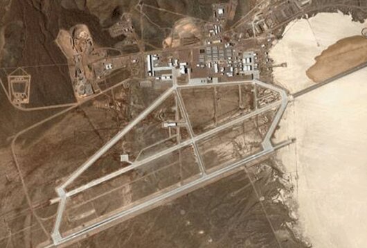 В области в которой находится секретная база всегда имела место активность неопознанных летающих объектов. 