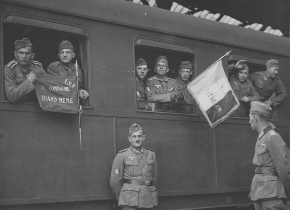 Французы-добровольцы едут на Восточный фронт... Источник иллюстрации: http://waralbum.ru