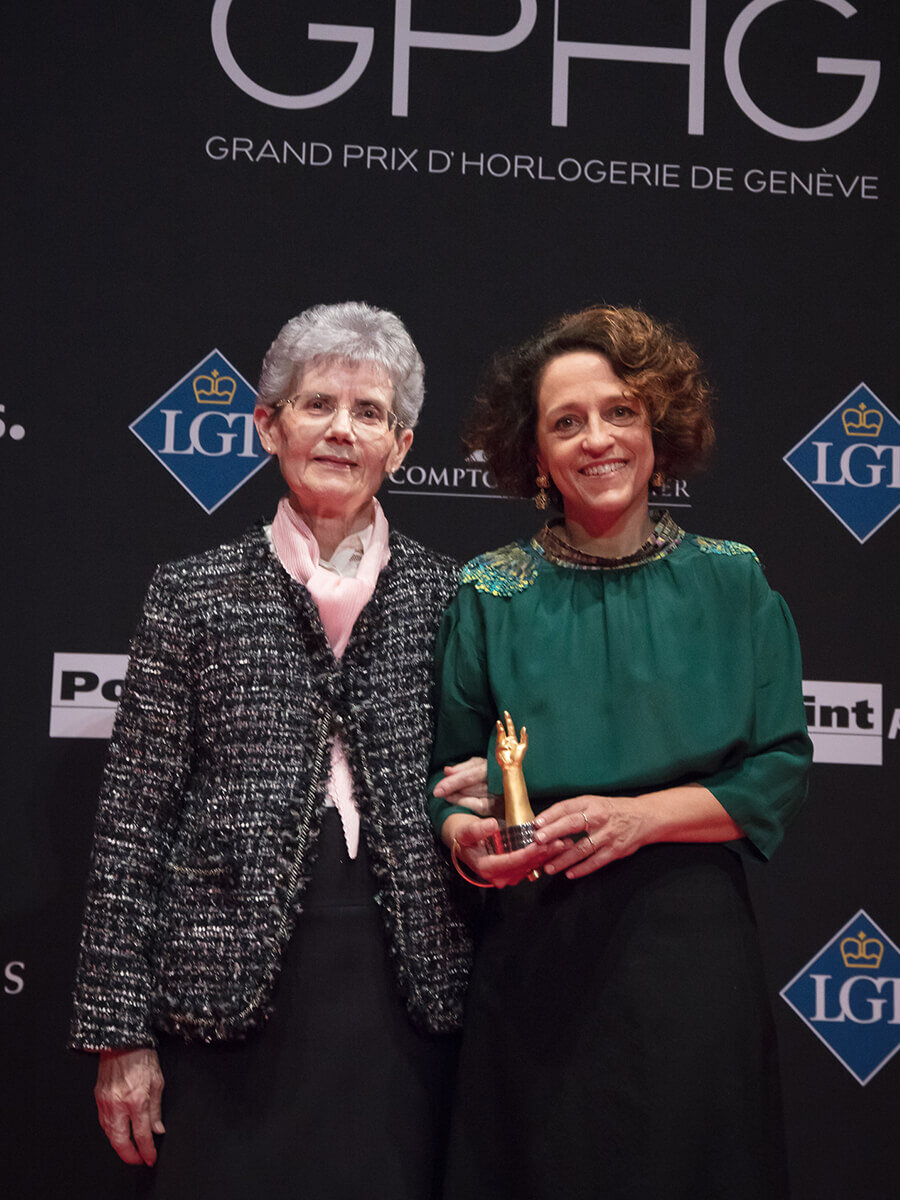Мастера росписи по эмали Сюзанна Рор (Suzanne Rohr) и Анита Порше (Anita Porchet) на премии GPHG 2017